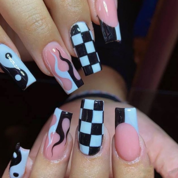 Nails - Picture 2 of 8